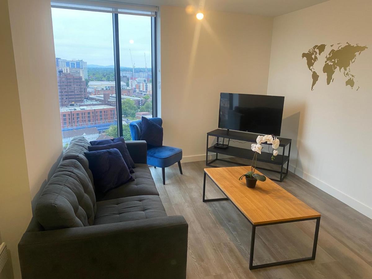 The Bank Apartment Birmingham Bagian luar foto