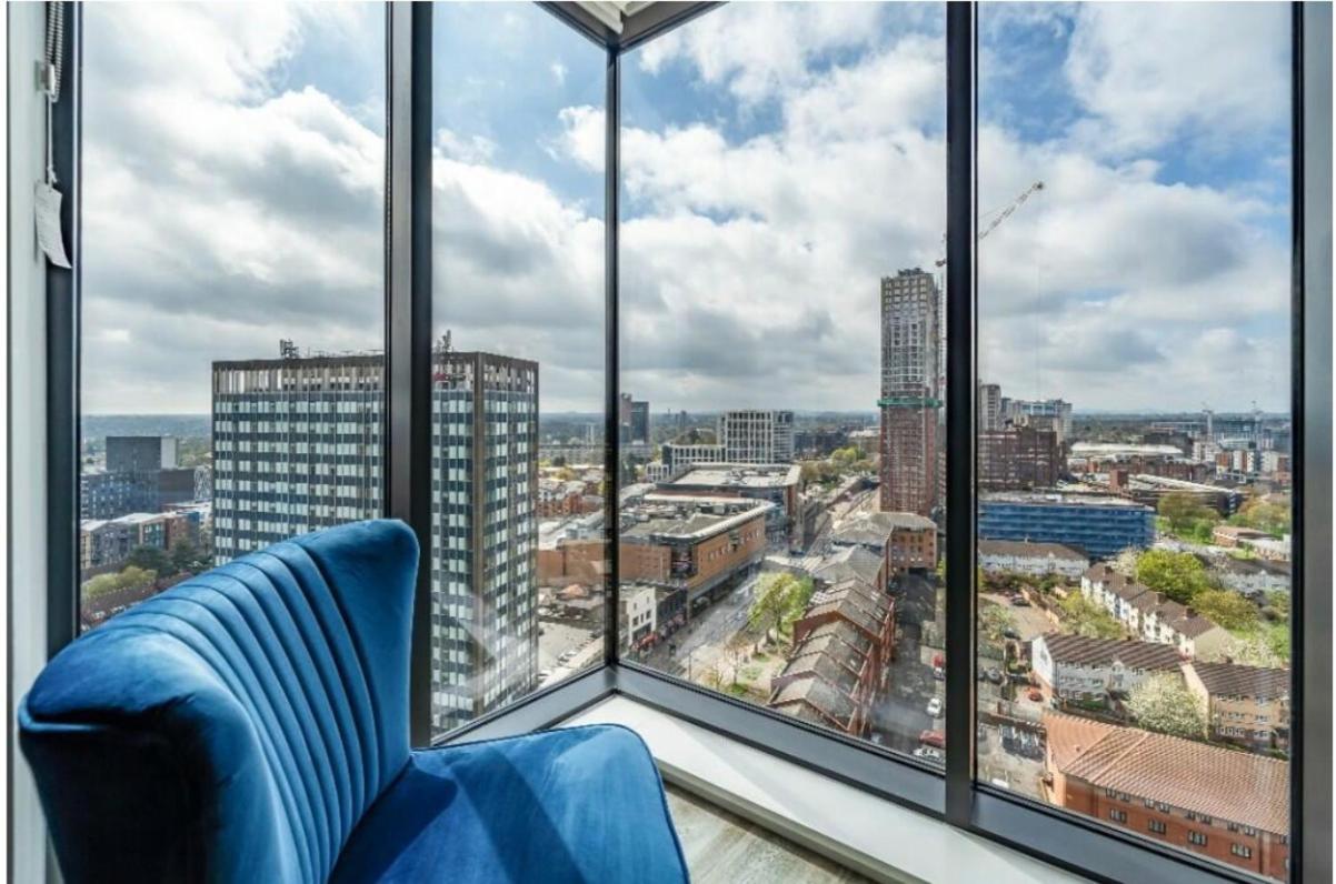 The Bank Apartment Birmingham Bagian luar foto