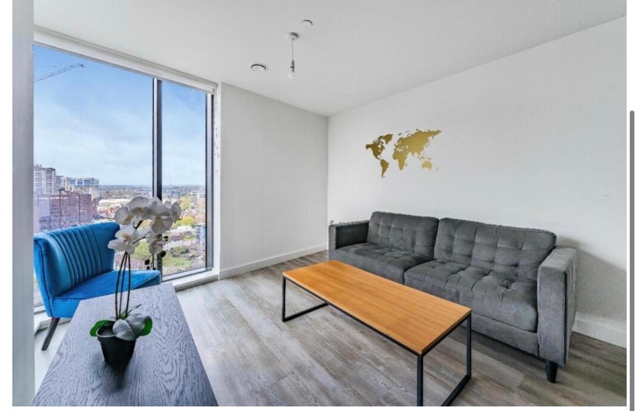 The Bank Apartment Birmingham Bagian luar foto